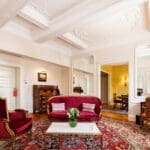 Elegant living room with vintage furnishings.